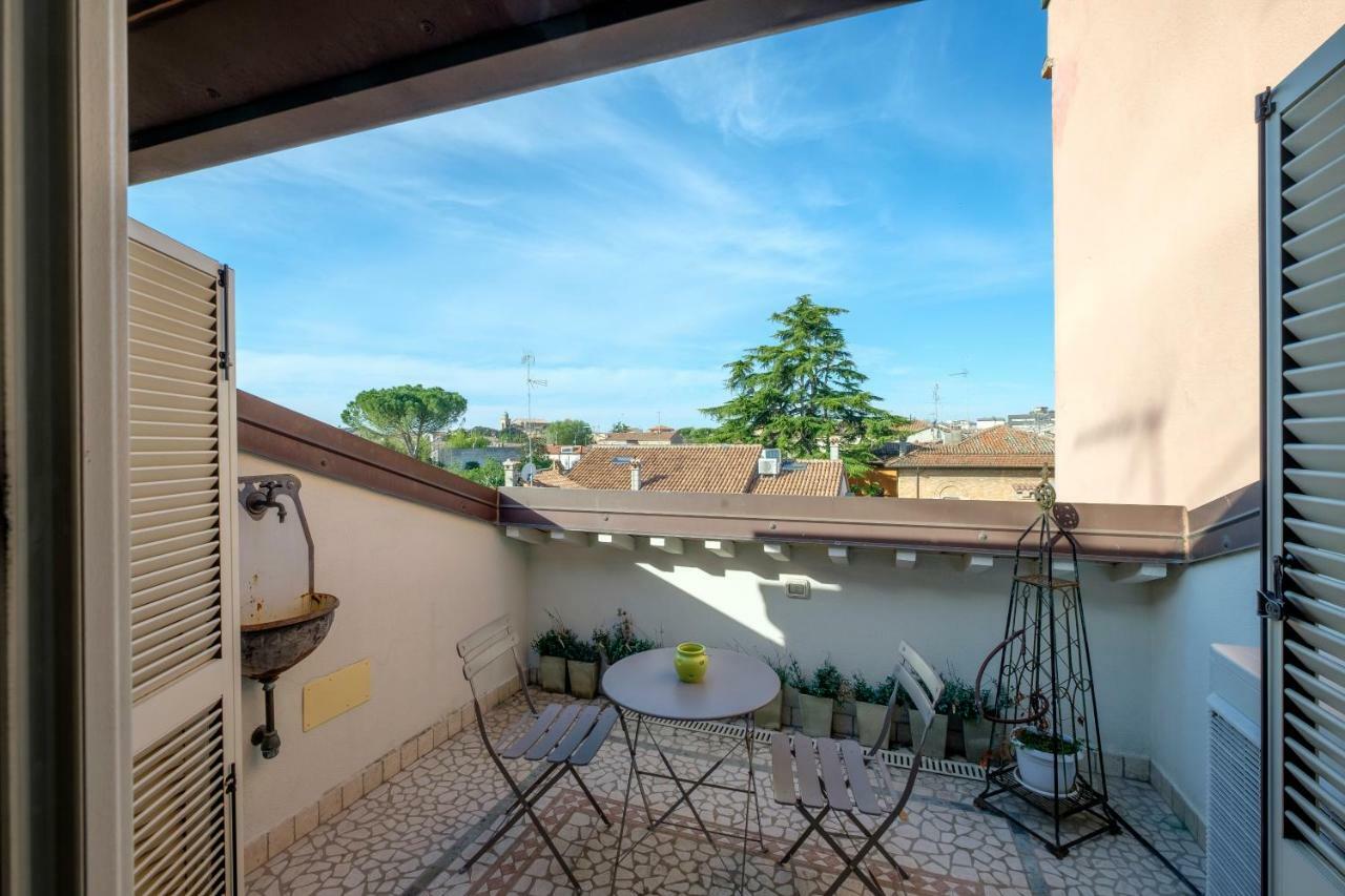 Penthouse In The City Centre Ravenna Eksteriør billede